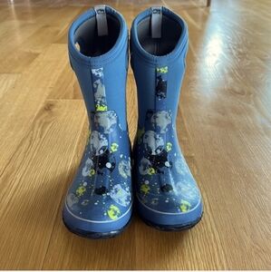 Gently Worn Bogs Boots Youth Size 6 🪐